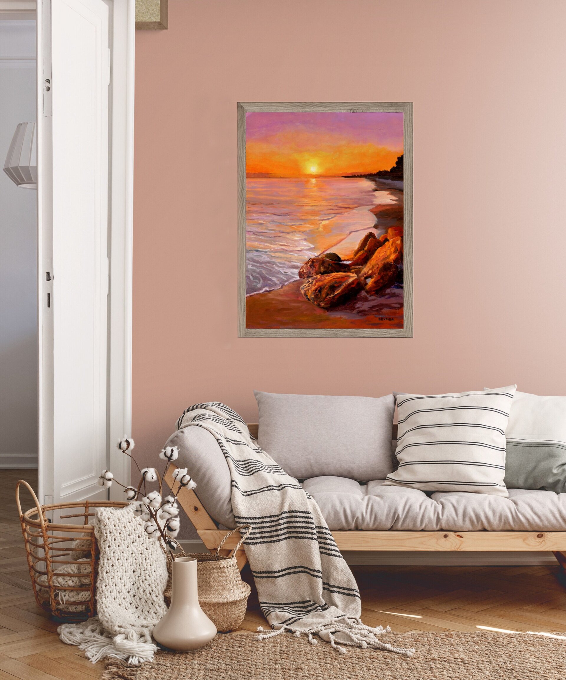 Óleo de atardecer en playa con sol anaranjado sobre horizonte y rocas en arena - 7