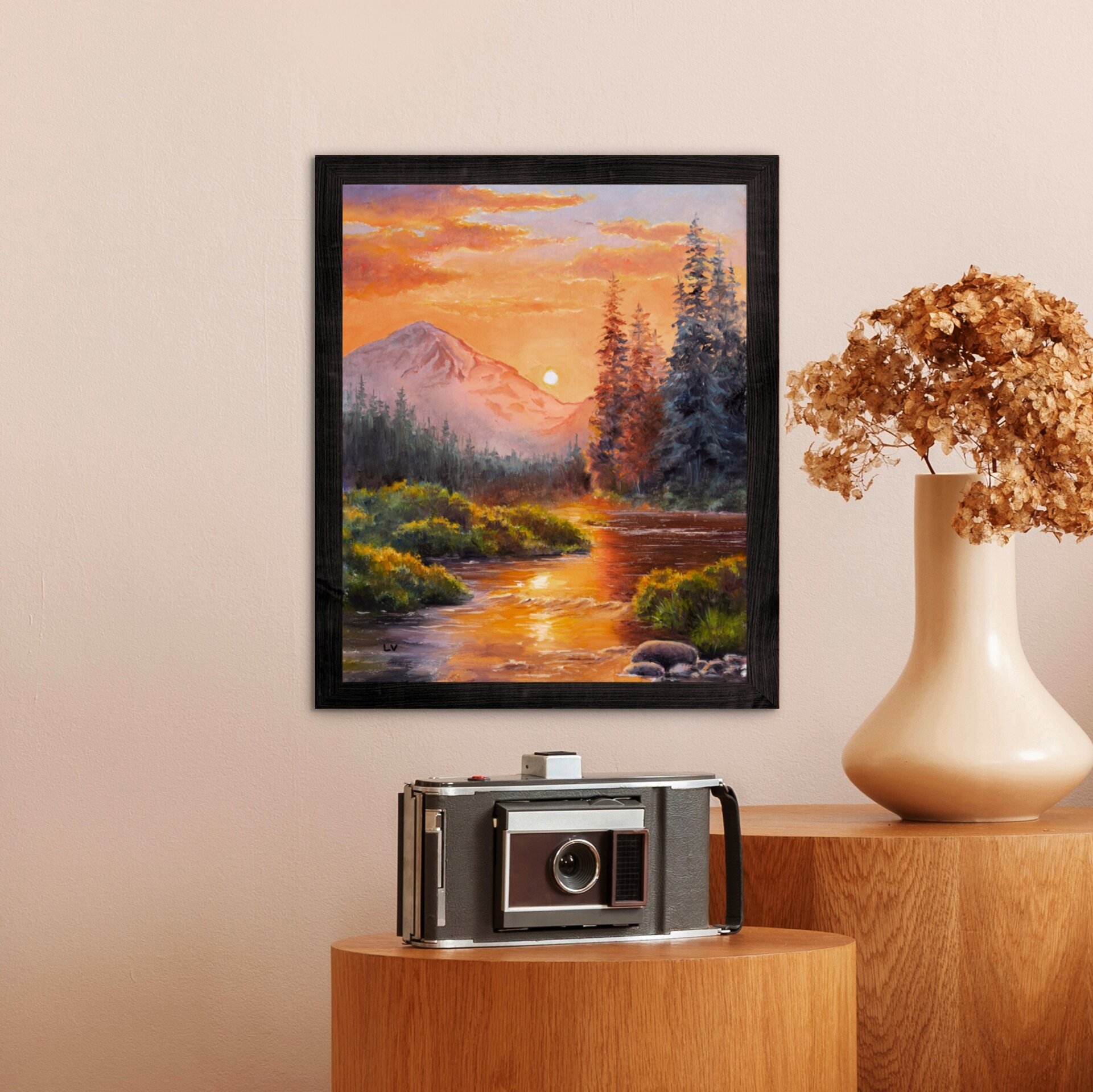 Río de montaña al atardecer con abetos, Paisaje de cielo vibrante, tonos cálidos - 8