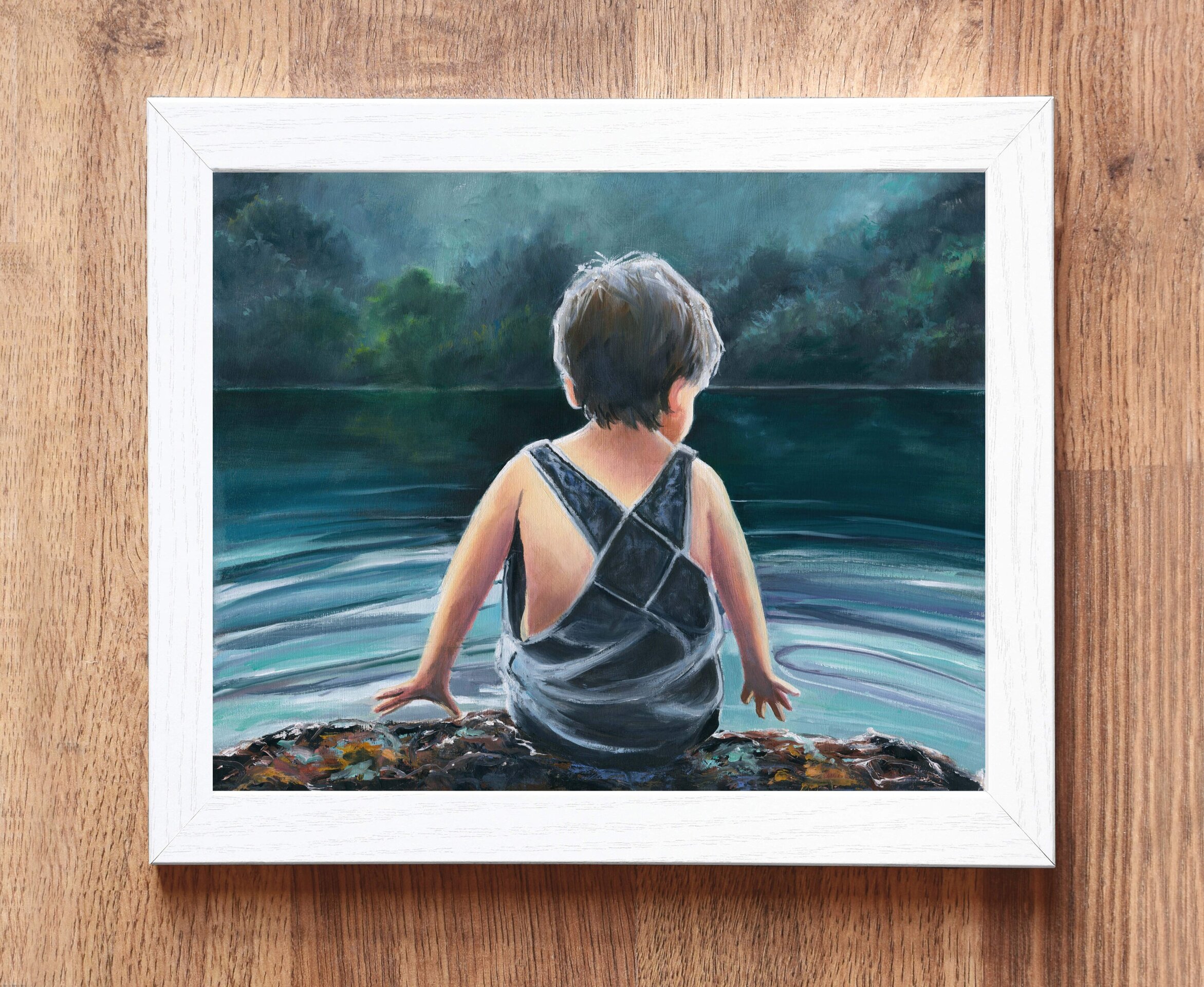 Pintura de lago de noche con niño jugando con el agua bajo reflejo de luna llena - 4