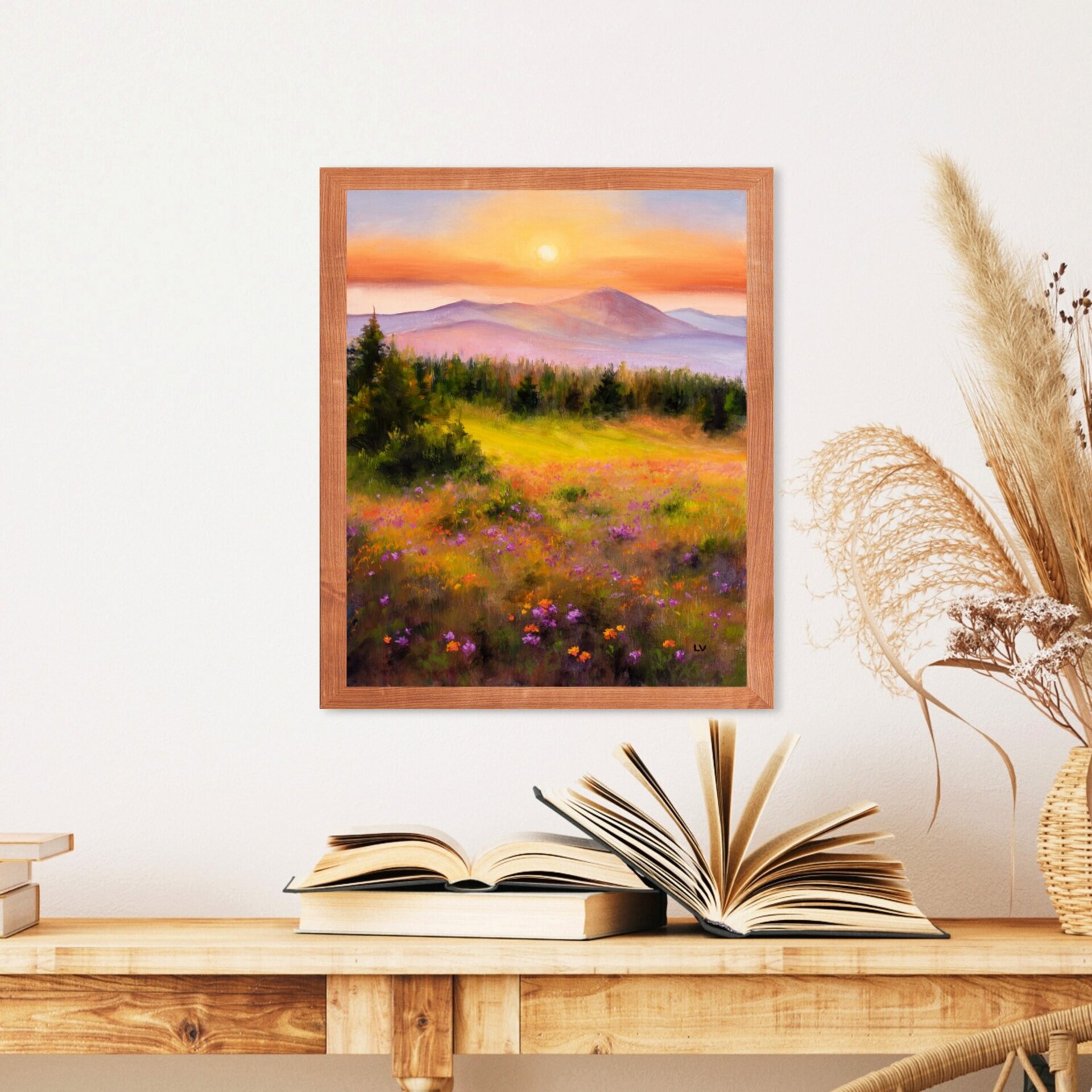 Montañas brumosas en puesta de sol con verde pradera, abetos y flores de colores - 11