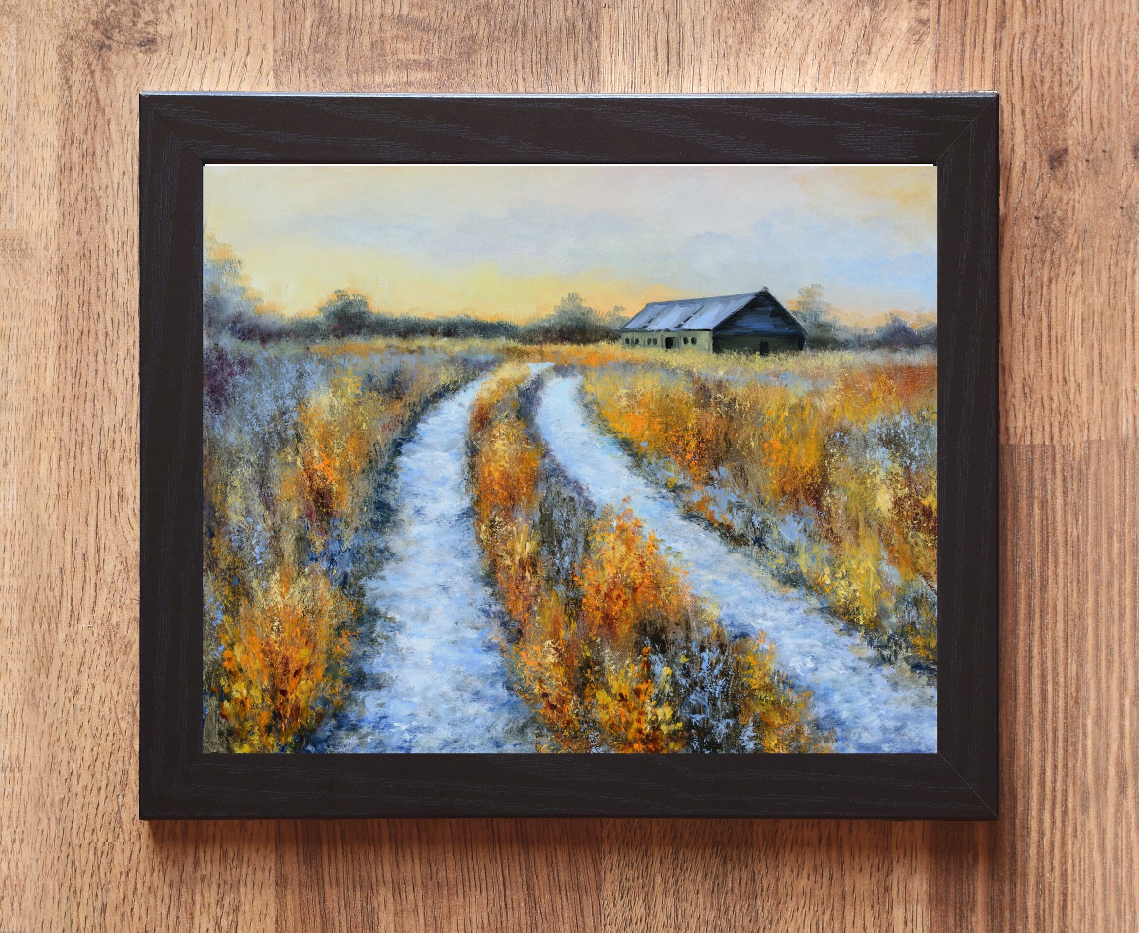 Pintura de camino rural con escarcha, nieve y granero en una pradera en invierno - 2